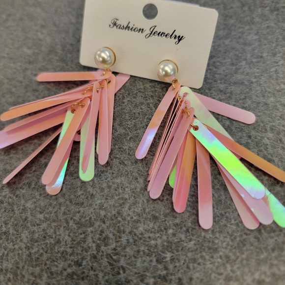 Unknown Jewelry - Fashion Jewelry Dangle Earrings